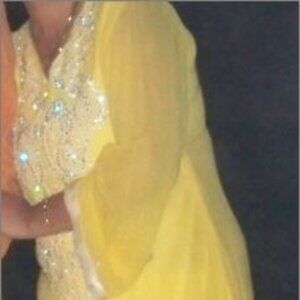 Party wear Women's Kurti/Top/Kurta Knee Length Yellow with embroidery Size M